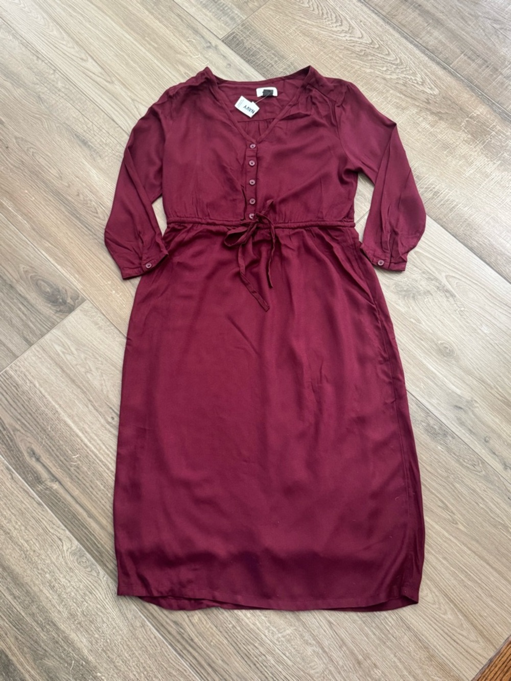 New With Tags - Old Navy- Burgundy Button-Front Tie-Waist Midi Dress